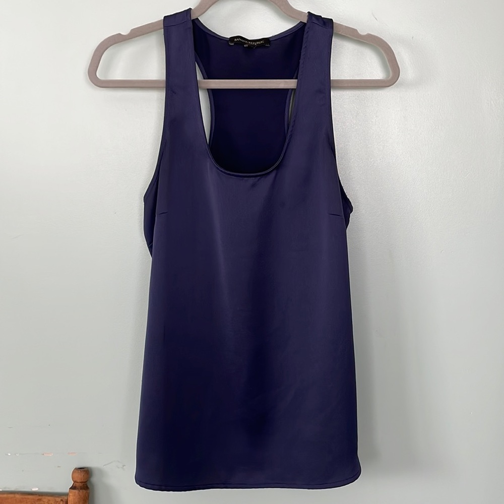 Banana Republic navy blue racer back tank top, size small